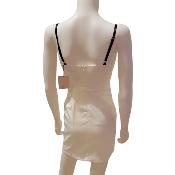 SUPERDOWN Livia Mini Dress Small - Picture 4 of 4